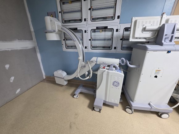 Arco en C GE OEC 9900 Elite
